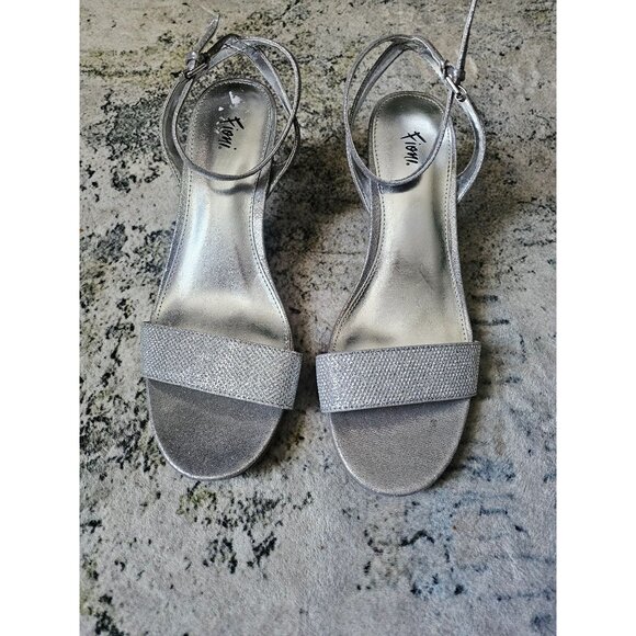Fiony silver kitten heel sandal size 9w glitter strappy - Picture 2 of 6
